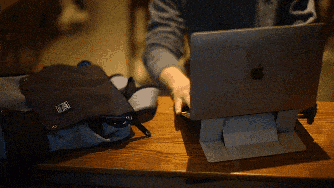 MOFT Stand 隱形筆記本電腦支架｜一秒開合 無需耗時安裝 隨身攜帶 毫無增添負擔